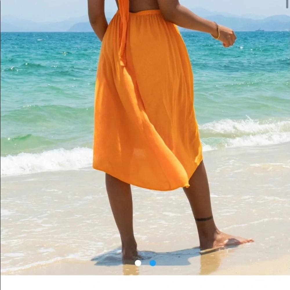 Amber cutout tie back dress - Picture 2 of 2